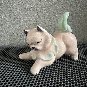 Kay Finch Pottery 1940s Cats Kittens Muff LILAC & Green